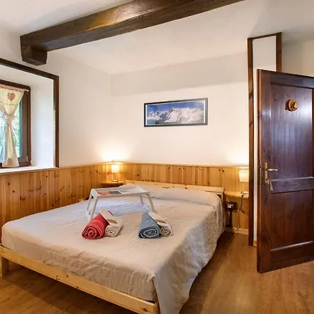 Les Ecureuils Farm stay Saint-Pierre