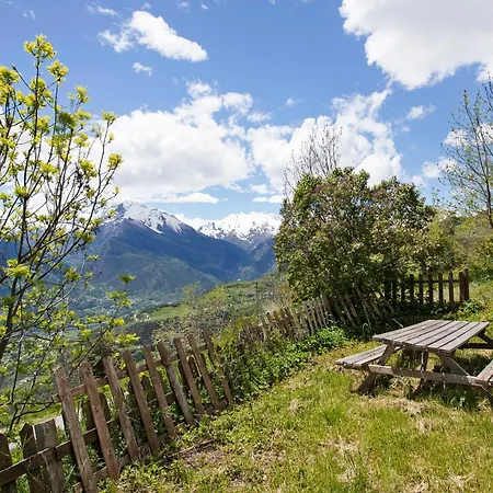 Les Ecureuils Farm stay Saint-Pierre