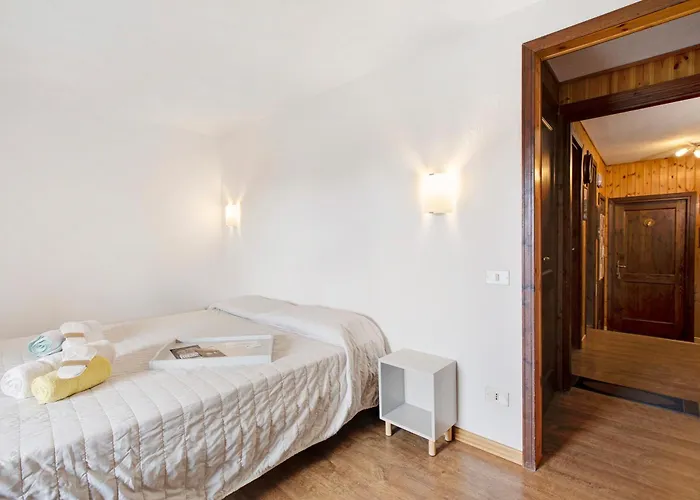 Les Ecureuils Farm stay *