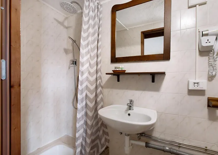 Les Ecureuils Farm stay *